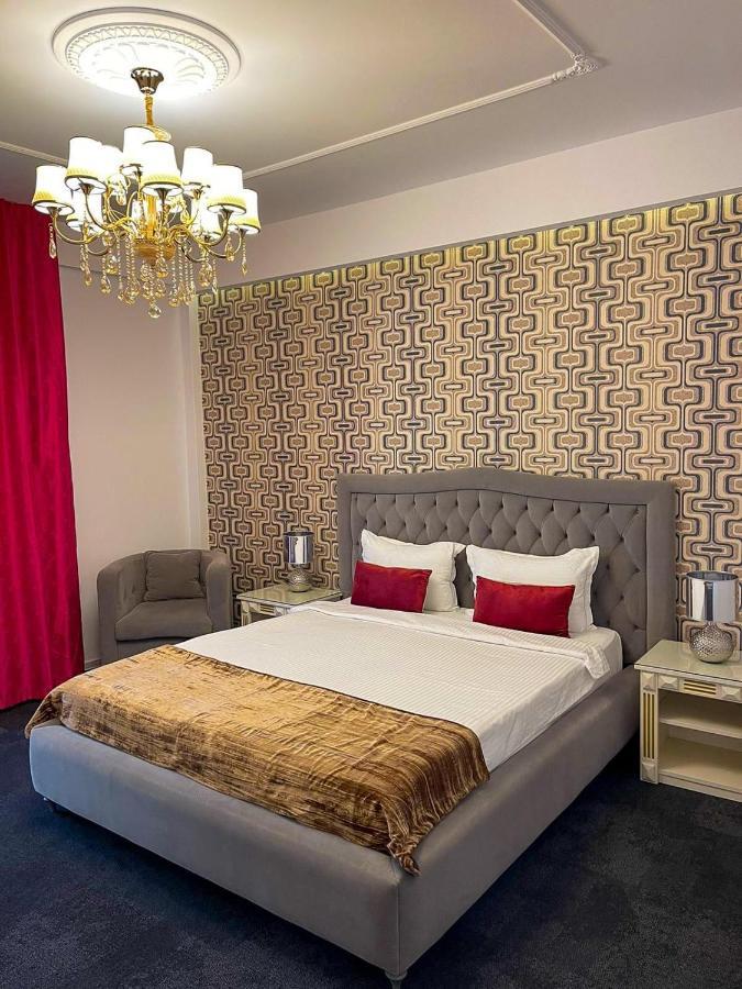 Hotel Rais Târgu Jiu Extérieur photo