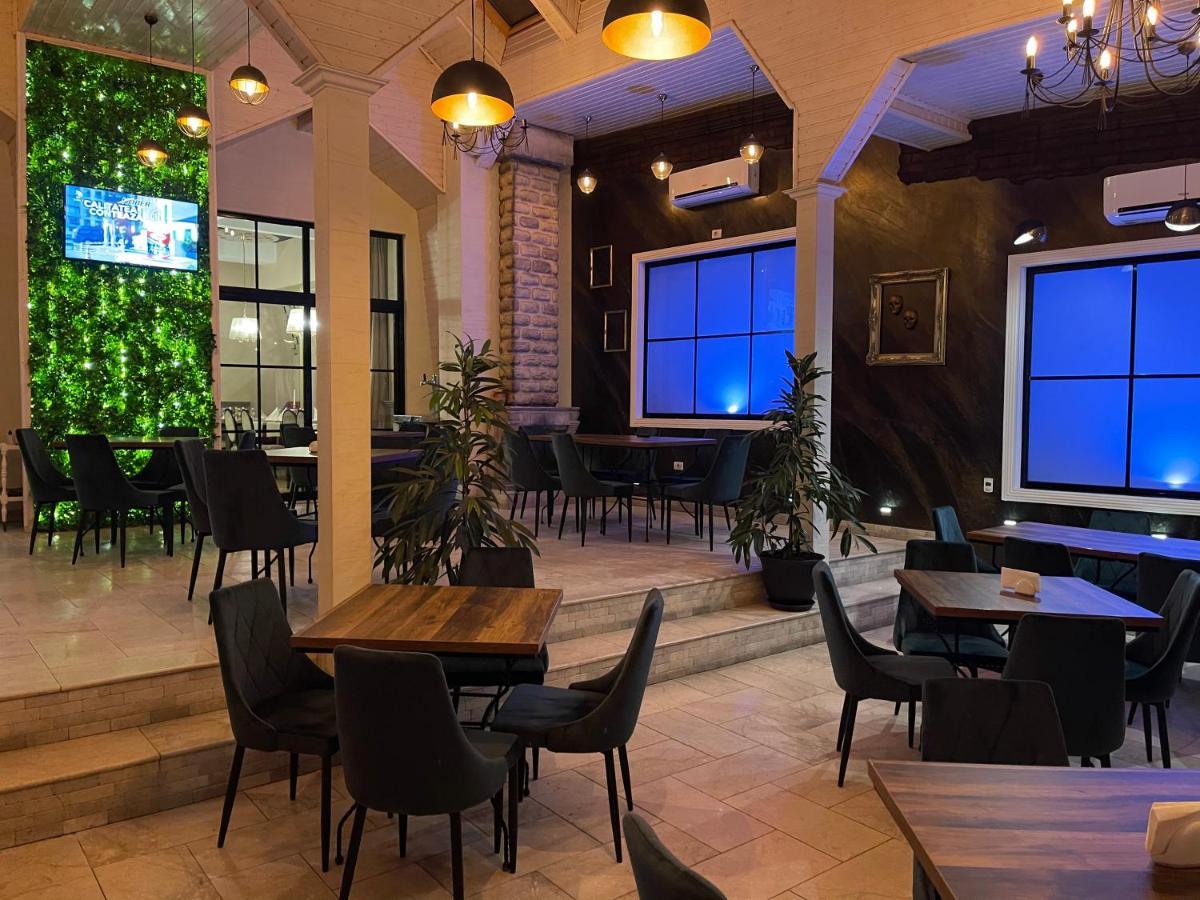 Hotel Rais Târgu Jiu Extérieur photo
