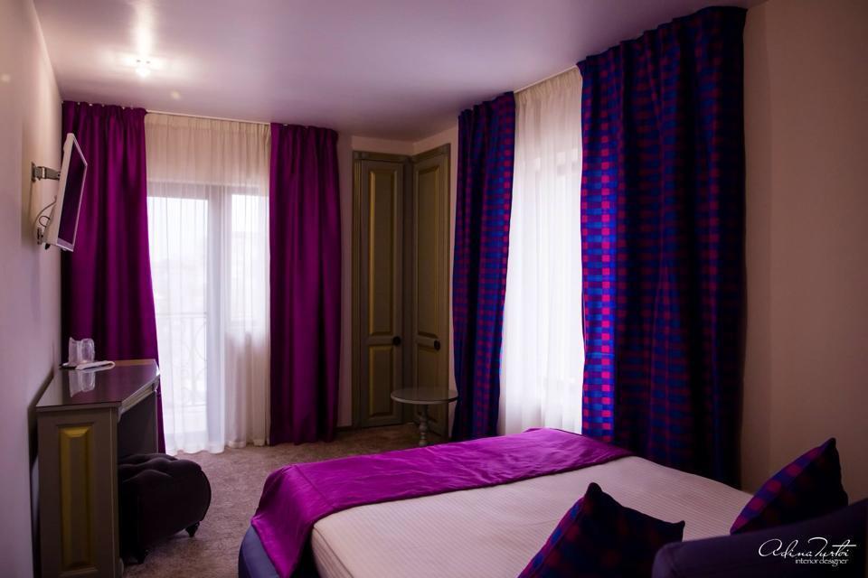 Hotel Rais Târgu Jiu Extérieur photo