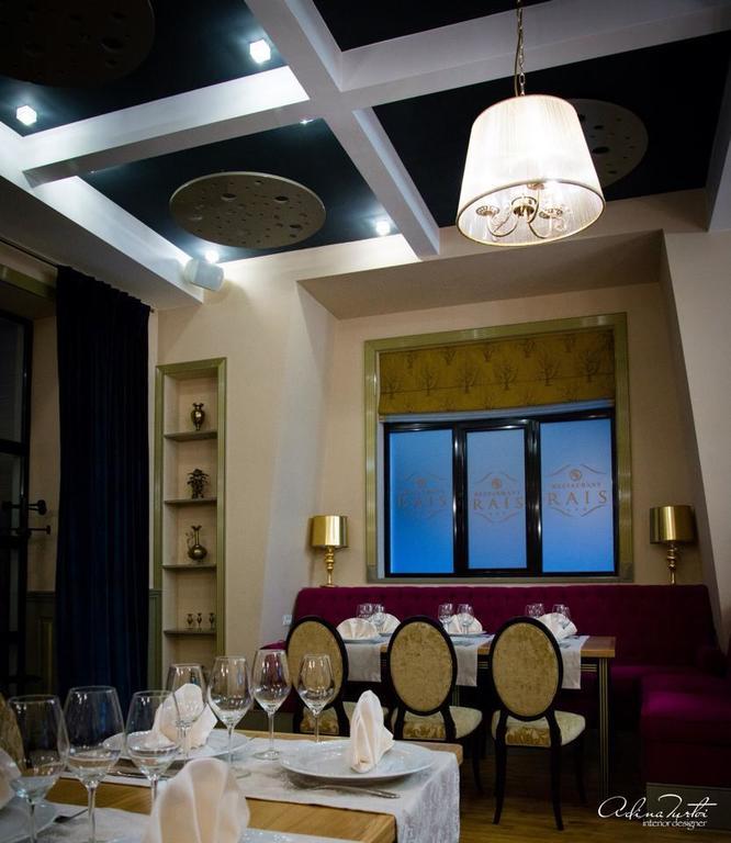 Hotel Rais Târgu Jiu Extérieur photo
