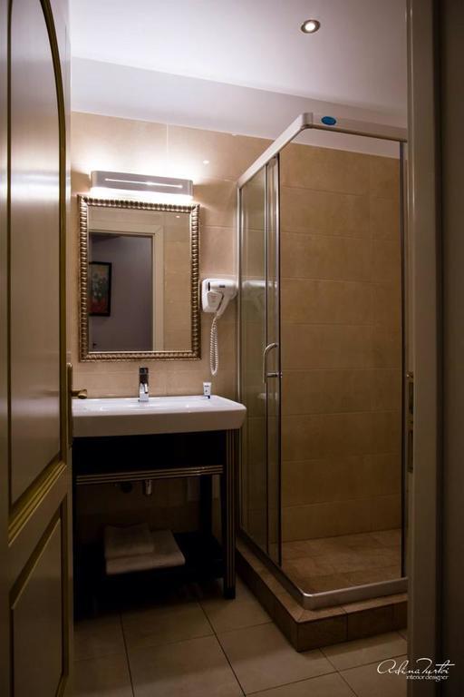 Hotel Rais Târgu Jiu Extérieur photo